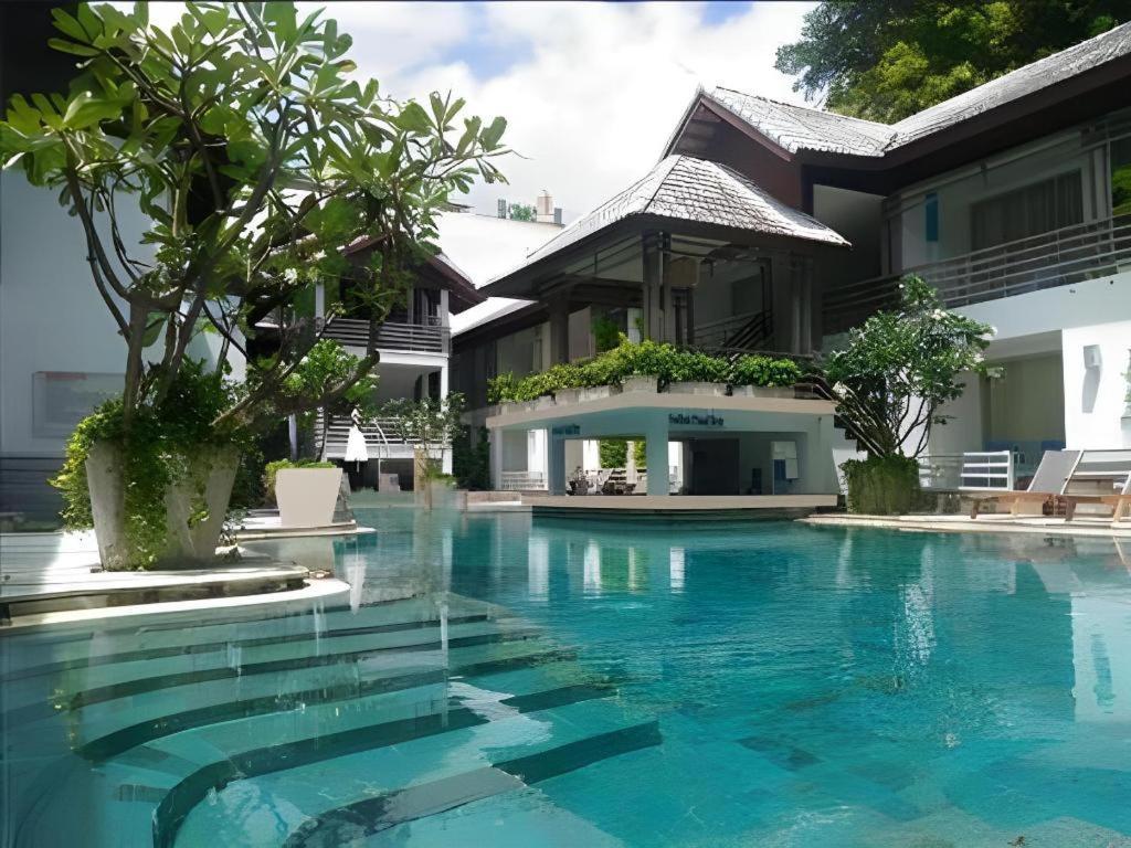 Ramada By Wyndham Phuket Southsea Hotel Karon ภายนอก รูปภาพ