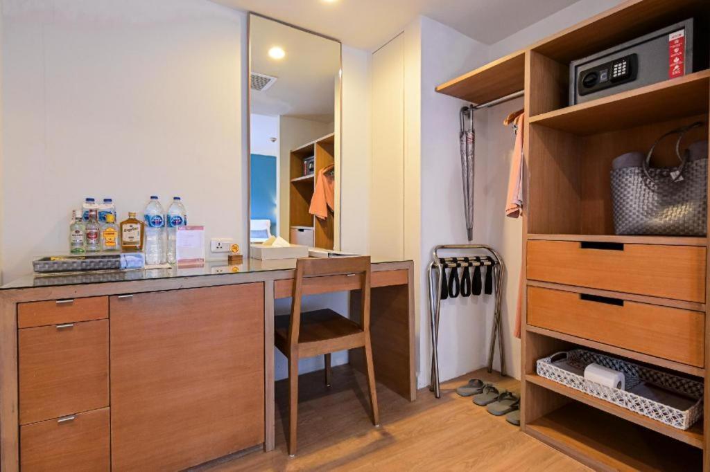 Ramada By Wyndham Phuket Southsea Hotel Karon ภายนอก รูปภาพ